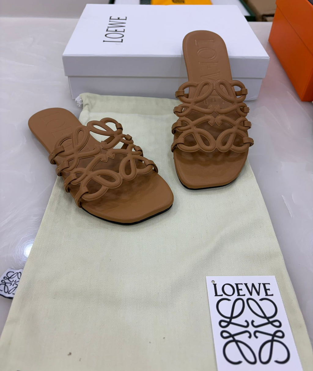 Loewe Petal Anagram Slides