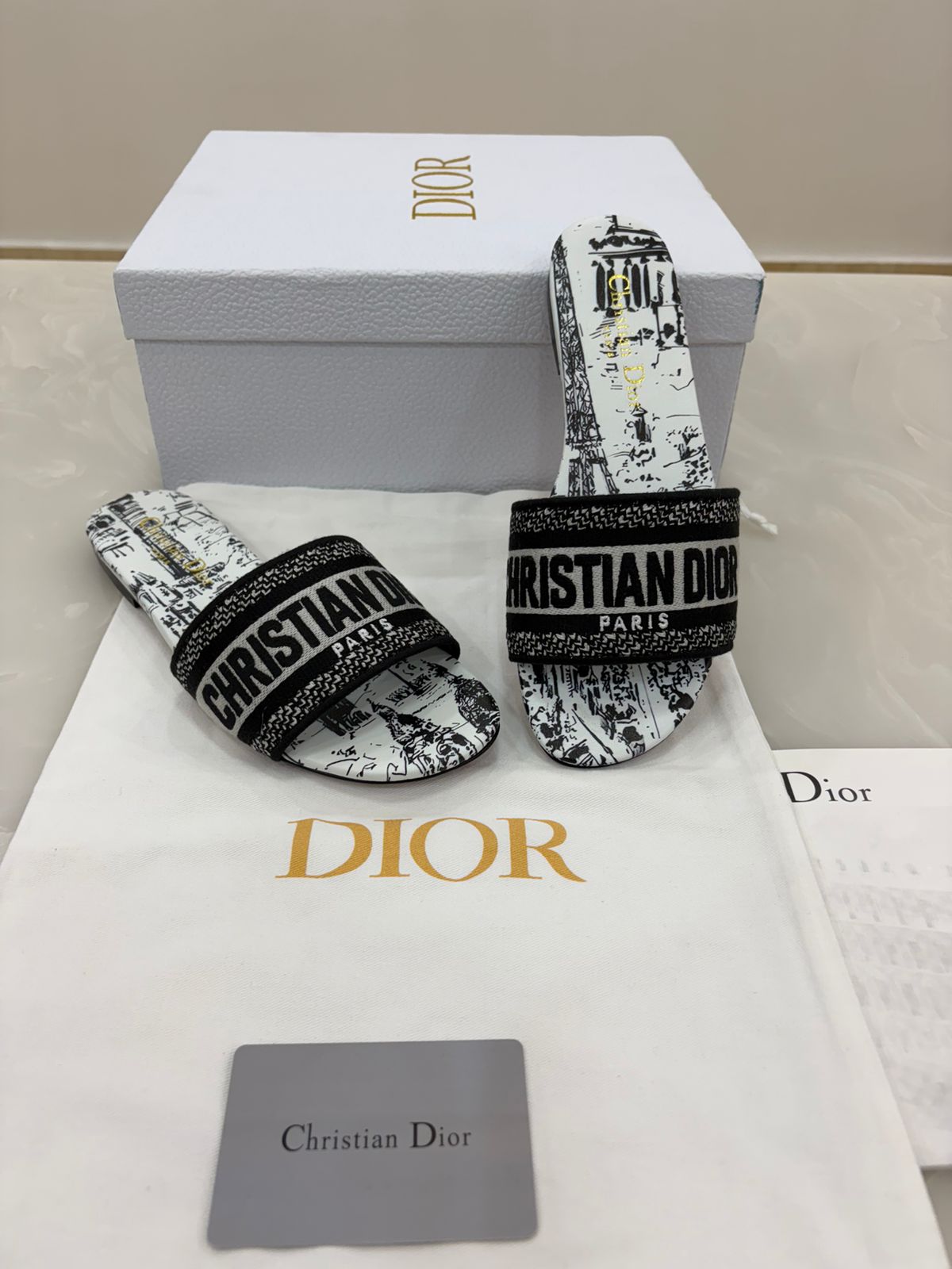 Dior flats