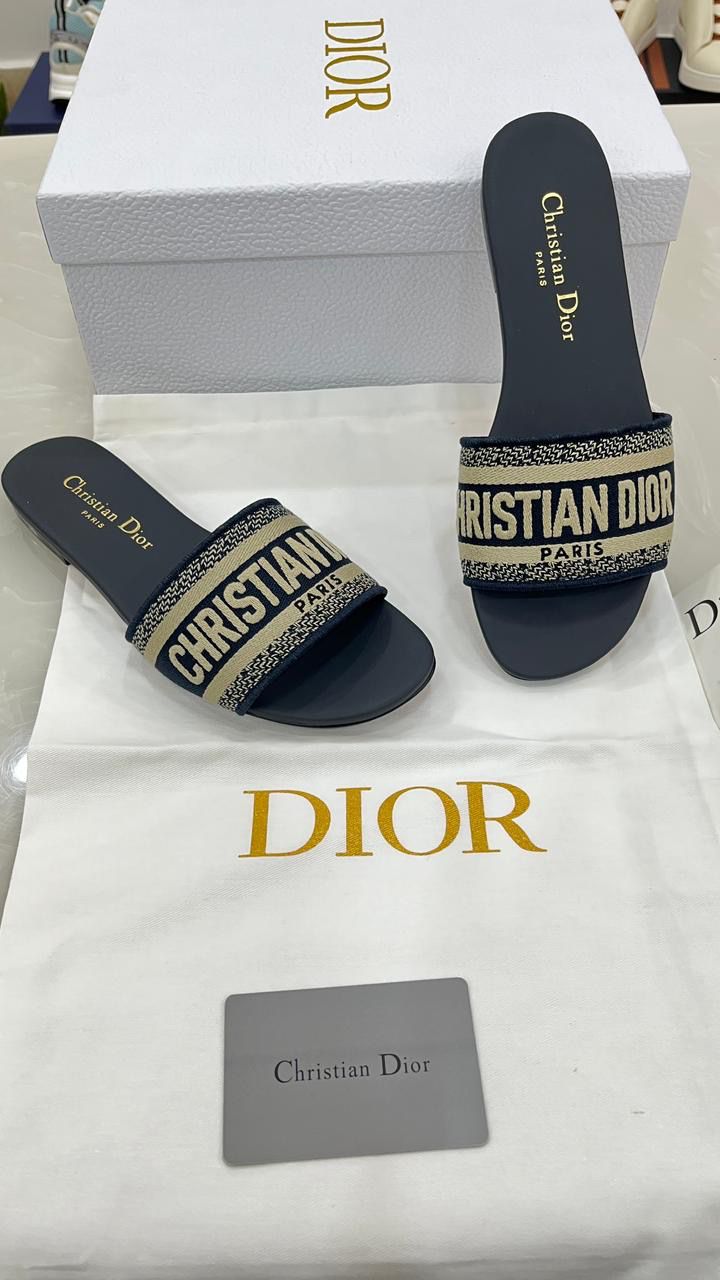 Dior flats